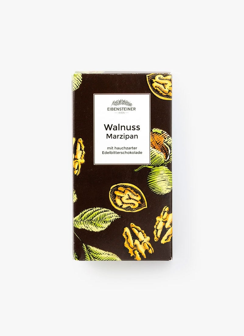 Gefüllte Schokoladetafel mit Walnussmarzipan Füllung in Edelbitterschokolade