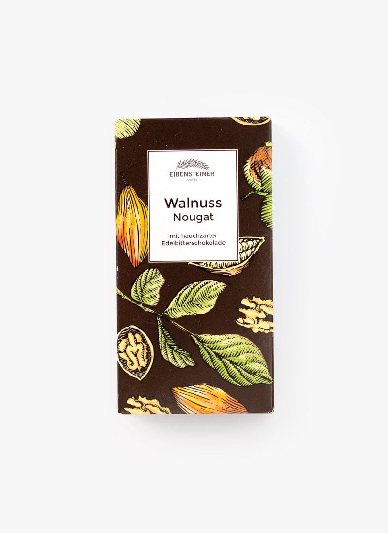 Gefüllte Schokoladetafel mit Walnussnougat Füllung in Edelbitterschokolade